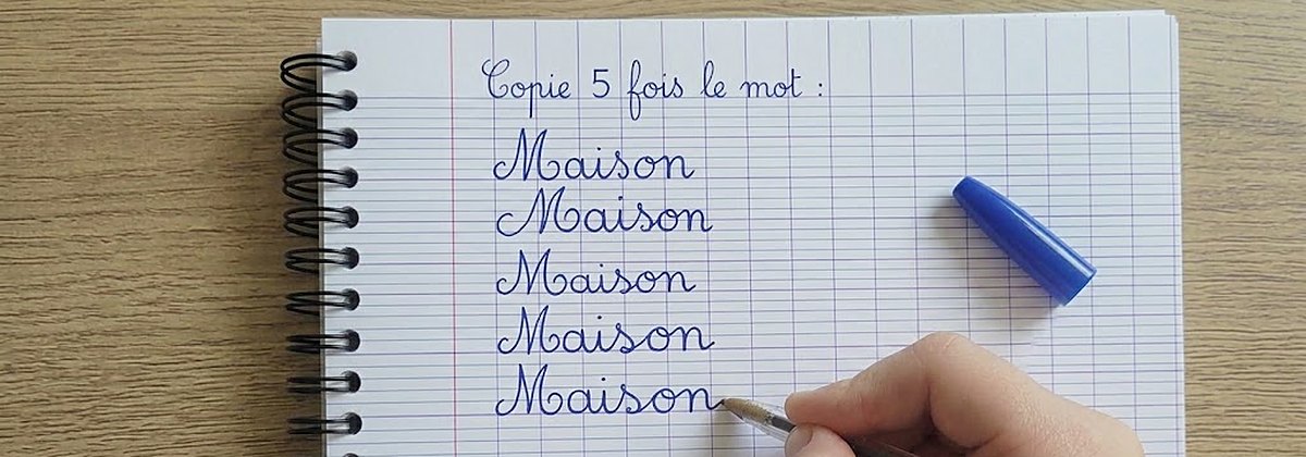 Page de cahier manuscrite, avec des mots surlignés en jaune fluo